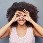 La permanente cheveux pour obtenir de belles boucles